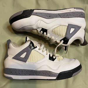 Air jordan 4’s cement